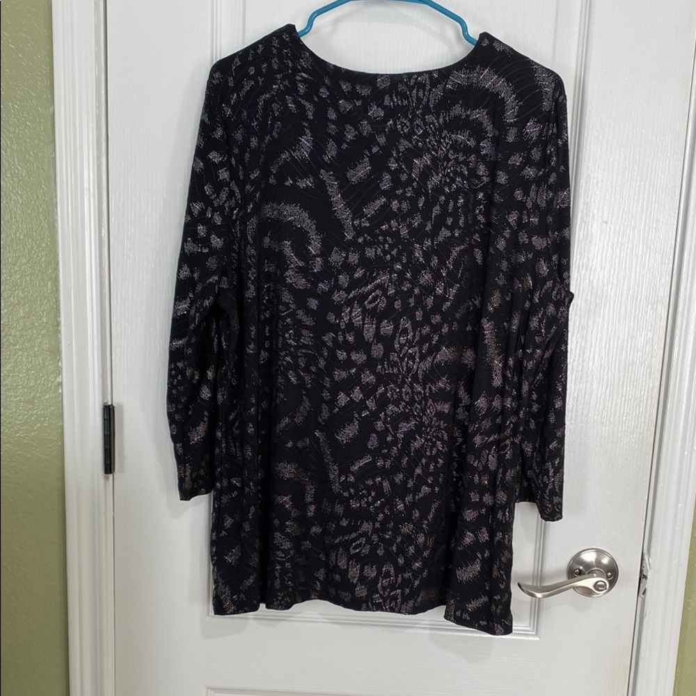 Black And Silver Patterned Blouse - image 2
